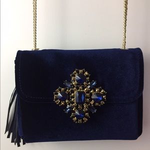 Navy velvet clutch (NEW)